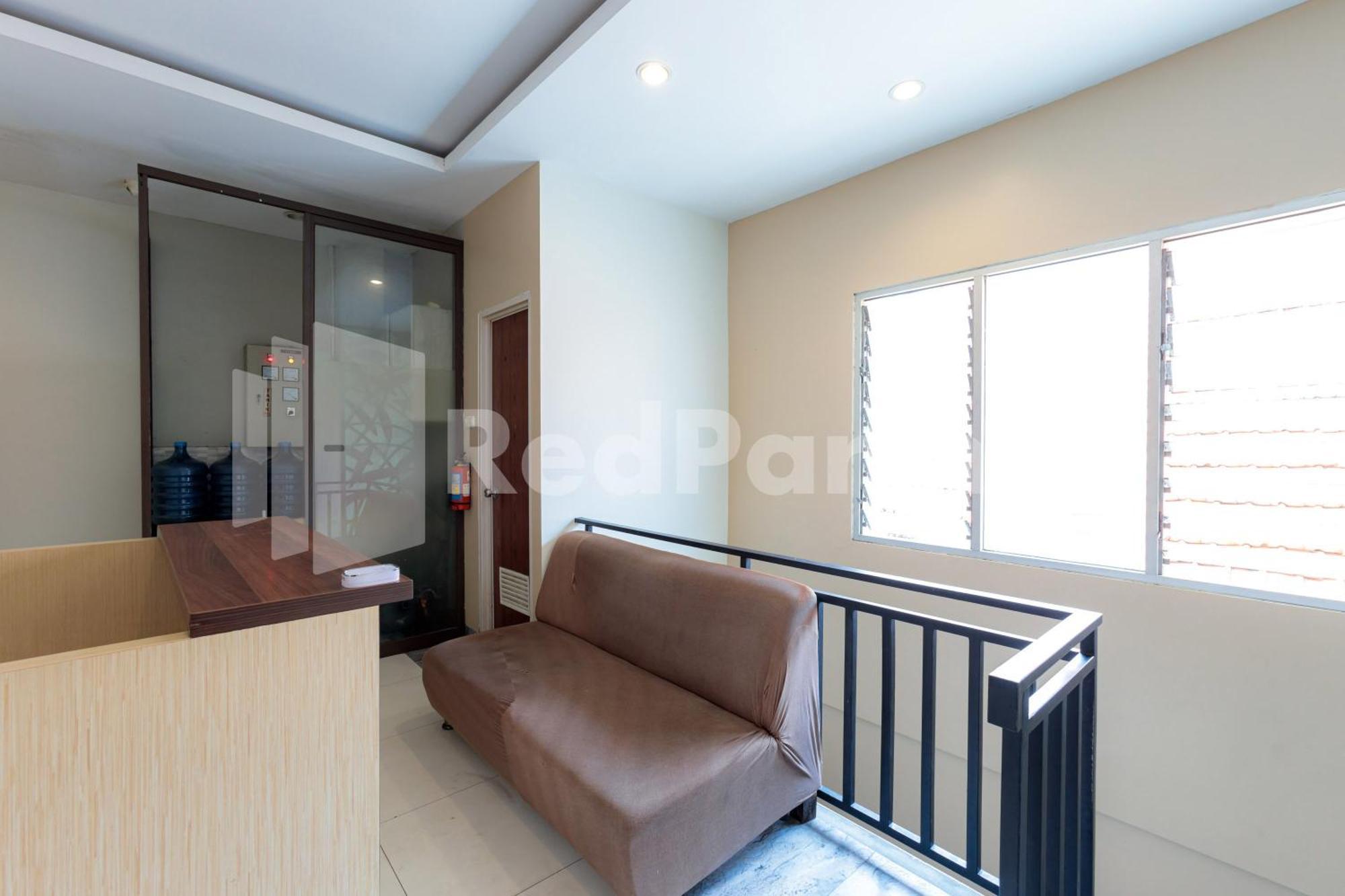 Ichiza Room Redpartner Jakarta Exterior foto