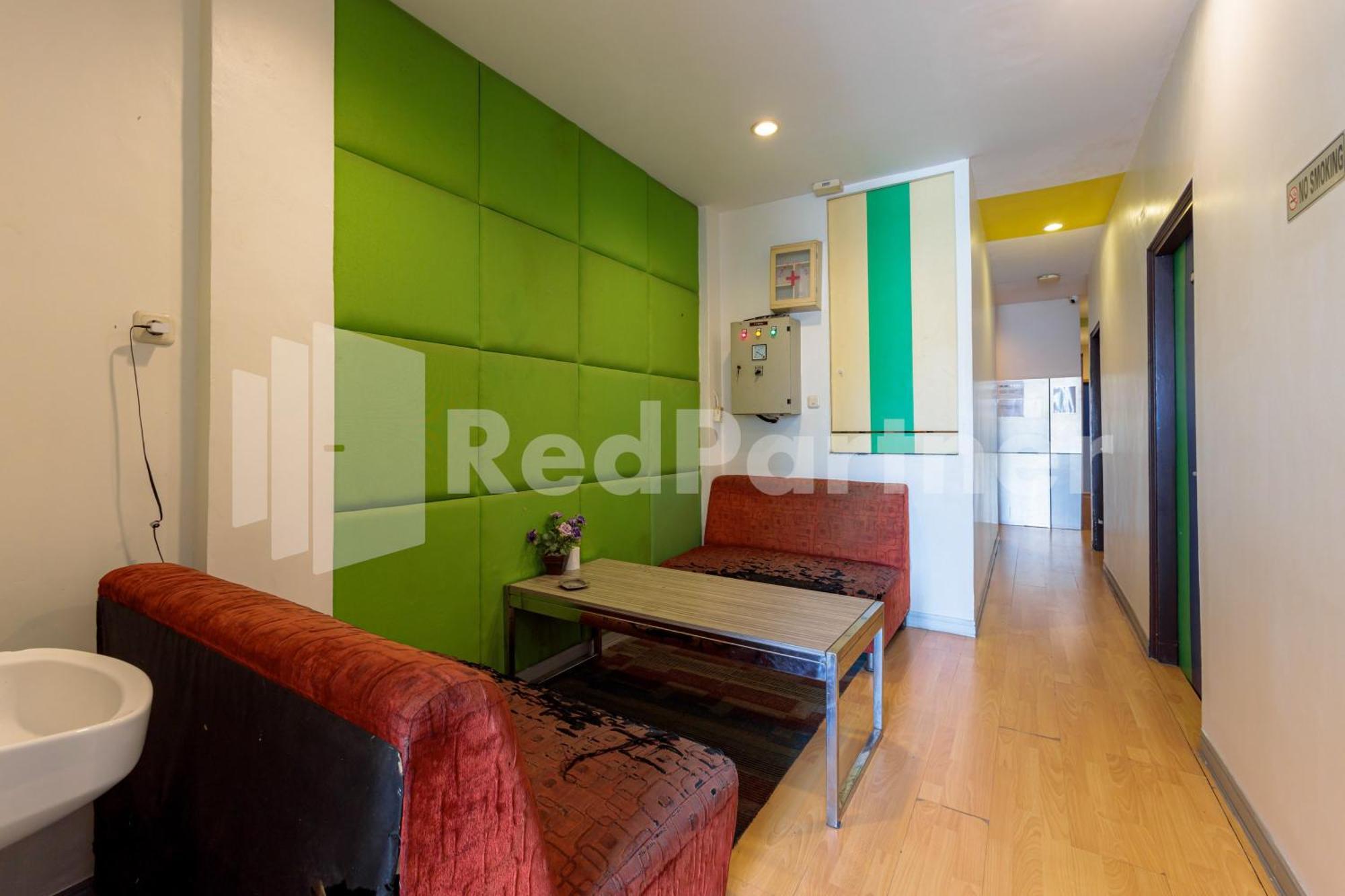 Ichiza Room Redpartner Jakarta Exterior foto